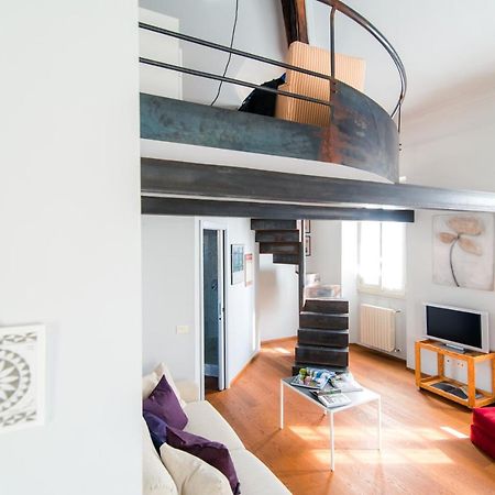 Antica Via Volta - The House Of Travelers Apartment Como Exterior photo