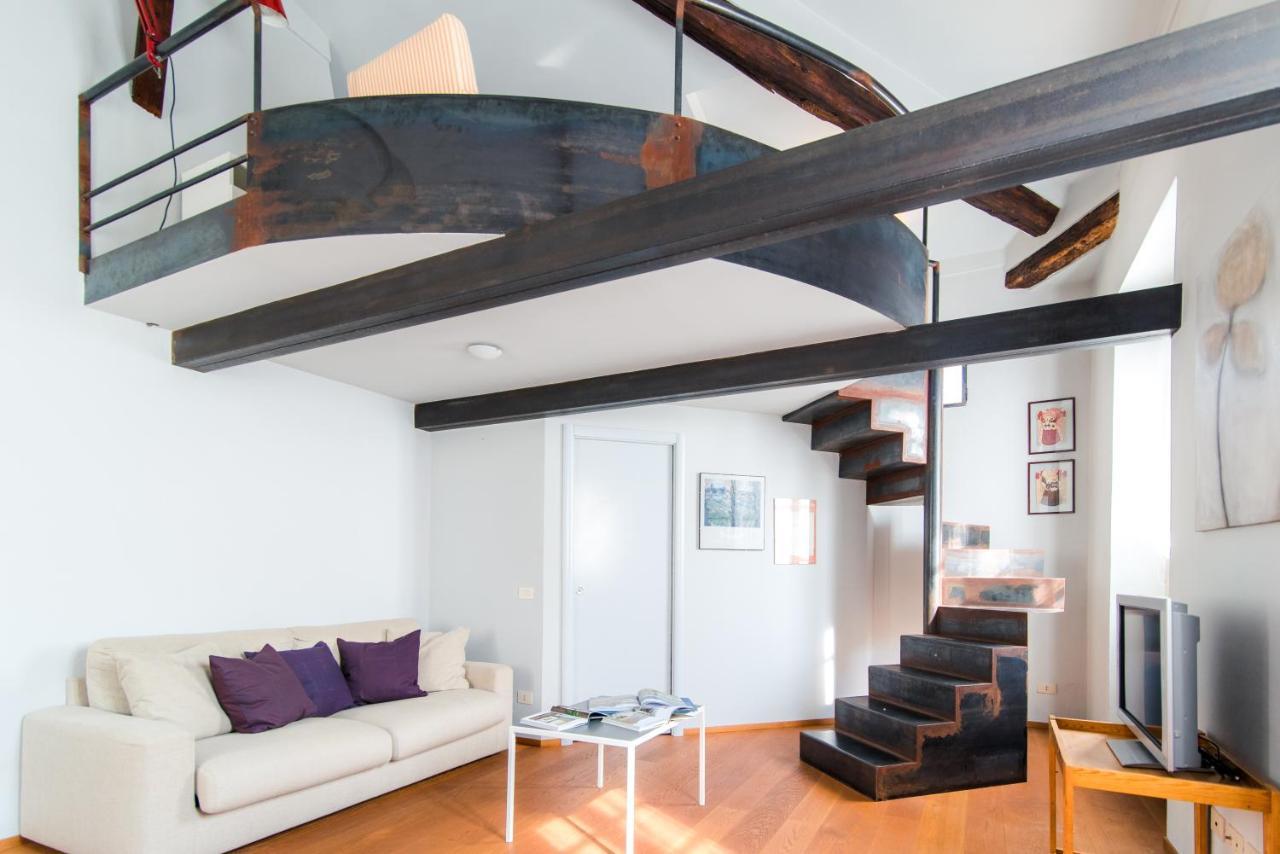 Antica Via Volta - The House Of Travelers Apartment Como Exterior photo