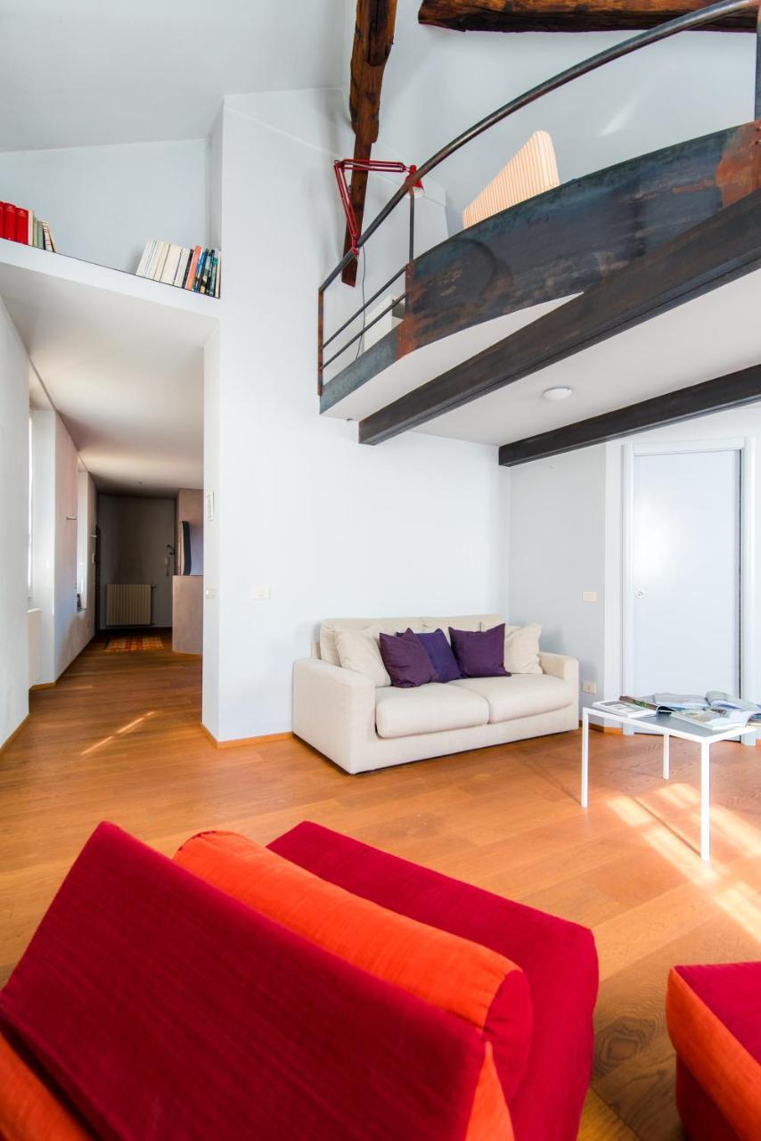 Antica Via Volta - The House Of Travelers Apartment Como Exterior photo