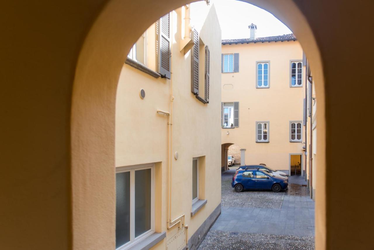 Antica Via Volta - The House Of Travelers Apartment Como Exterior photo